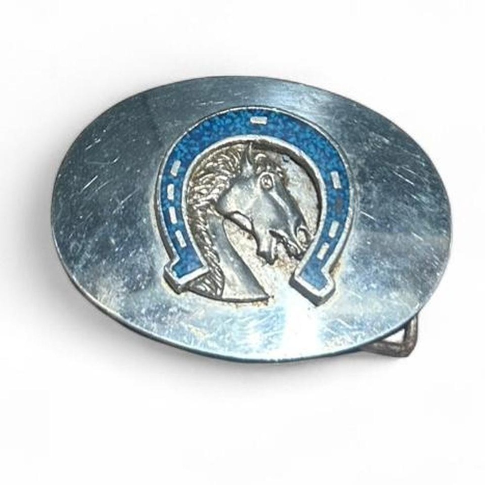 Vintage Silver tone belt buckle with blue enamel horse and horseshoe (xs1)‎